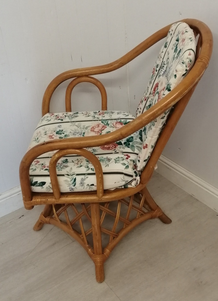 Conservatory dining table 2024 and chairs